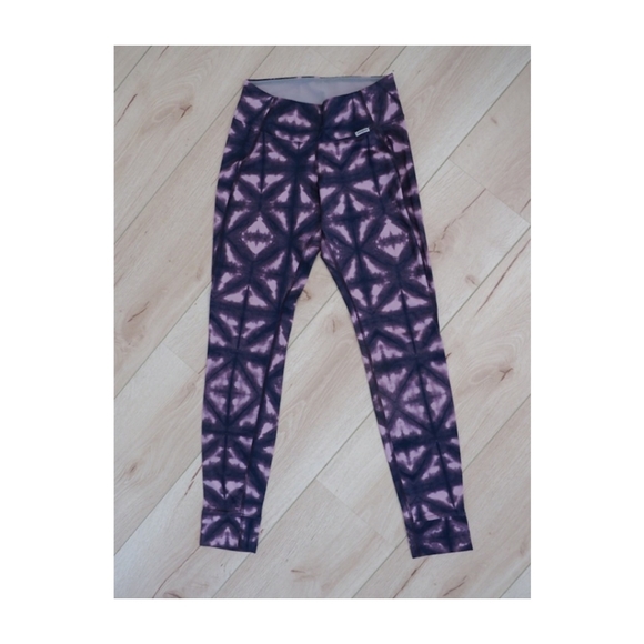 Patagonia Capilene Silk weight Tie Dye Leggings, XS - Picture 3 of 7